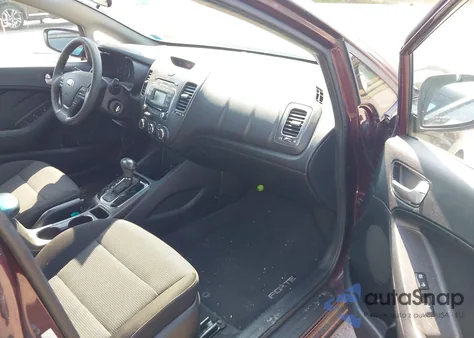 2018 Kia Forte Lx z USA, uszkodzony, nr VIN 3KPFK4A70JE169838